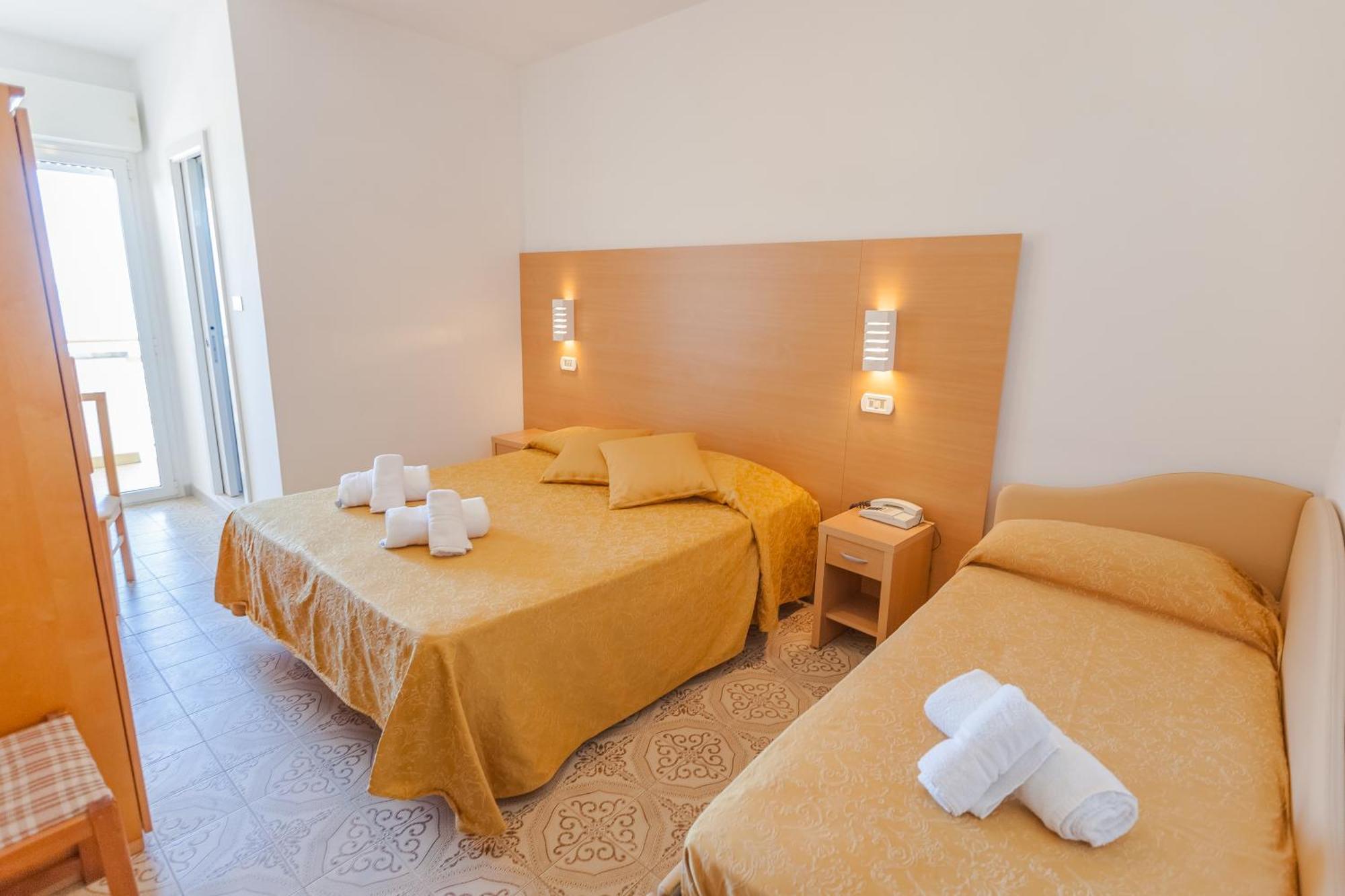 Hotel Patrizia Riccione Exterior photo